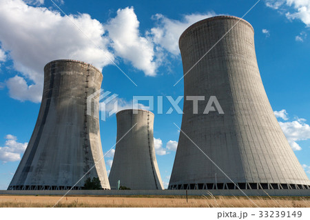 Nuclear power station, cooling towers  33239149