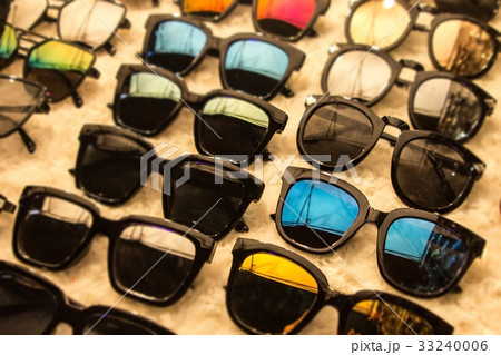 Sunglasses apparel in market shop with discounts 33240006