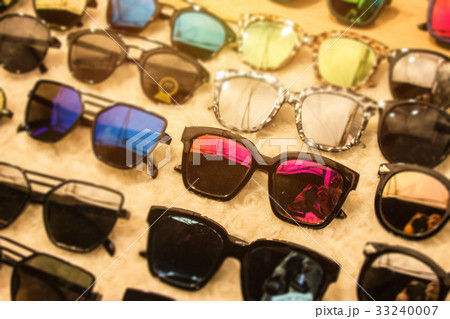 Sunglasses and lenses for cheap discounted rates 33240007