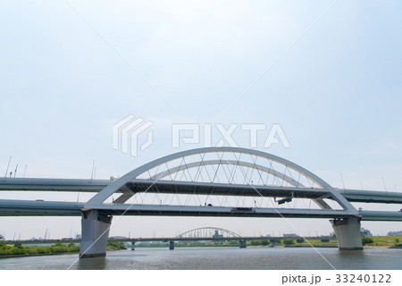 五色桜大橋（首都高速中央環状線）と江北橋 33240122