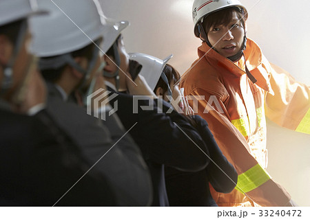 避難訓練 避難訓練 33240472