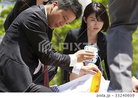 急病人 事故イメージ 急病人 事故イメージ 33240609
