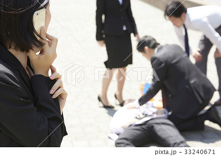 急病人　事故イメージ 33240671