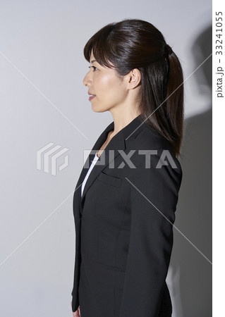 強い女性リーダー像 強い女性リーダー像 33241055
