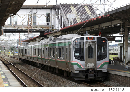 郡山駅に停車中の東北本線E721系1000番台（福島地区：新白河⇔白石） 33241184