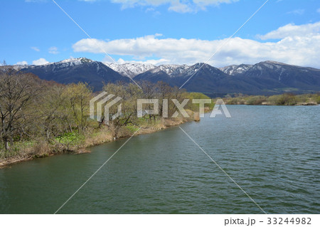 雪解けの流れ 雪解けの流れ 33244982