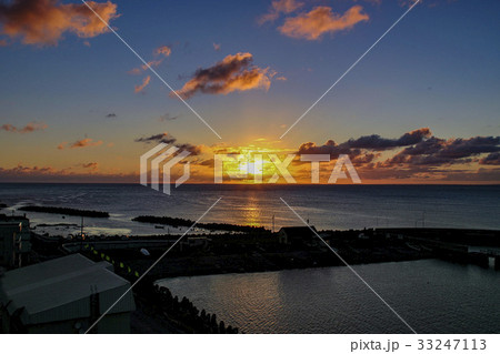 礼文島の日の出 33247113