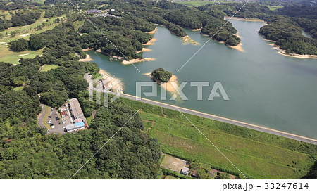 [空撮]福岡県飯塚市久保白（旧桂川町）　夏の久保白ダム 33247614
