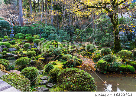 秋の京都　三千院　聚碧園 33255412