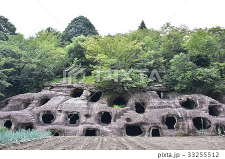 栃木県宇都宮市　長岡百穴古墳 33255512