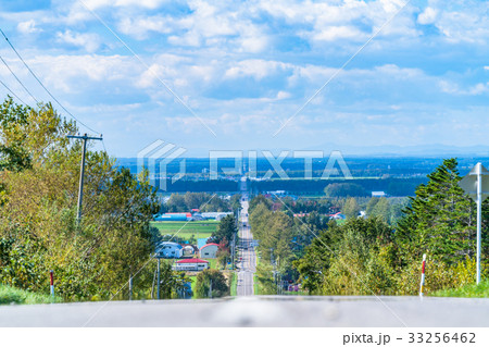 《北海道》知床斜里　天に続く道 33256462
