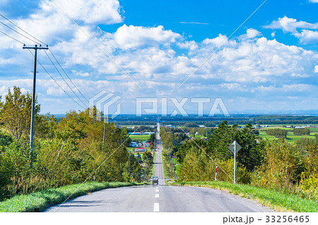 《北海道》知床斜里　天に続く道 33256465