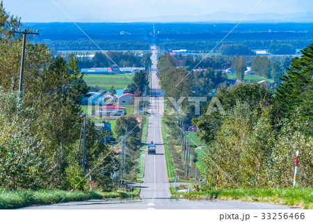 《北海道》知床斜里　天に続く道 33256466