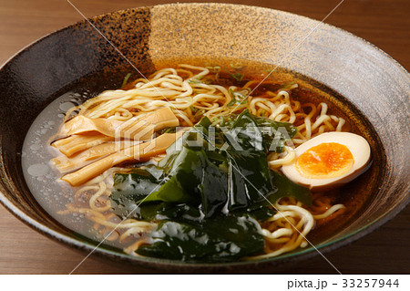 ワカメラーメン 33257944