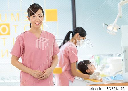 キャリアウーマン、歯科医、歯科、歯科衛生士 33258145