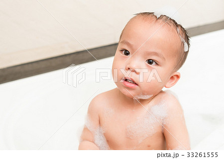 happiness little boy children holding pink toy happiness little boy children holding pink toy 33261555