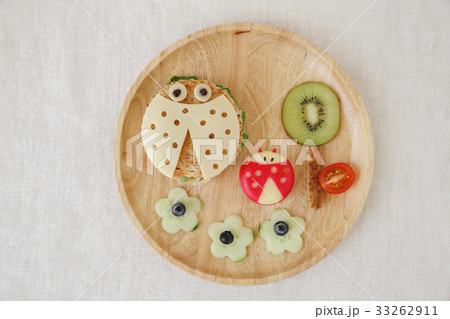 ladybird healthy lunch, fun food art for kids 33262911