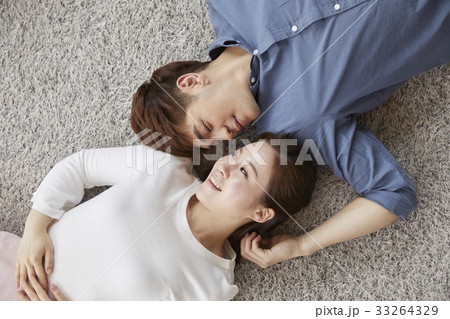 夫 旦那 笑顔 33264329