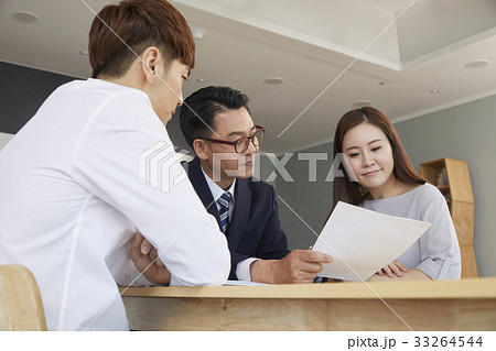 感情 分かち合い 分け合う 33264544