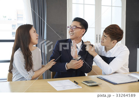 感情 拒絶 夫 33264589