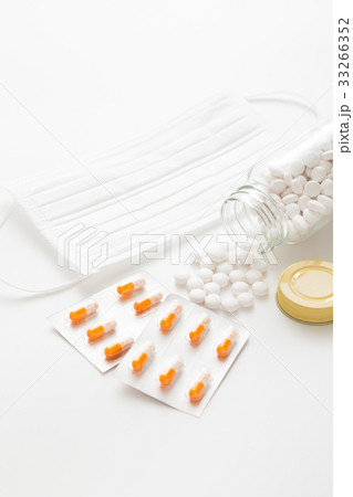 薬 薬 33266352