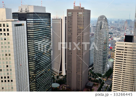 新宿副都心の高層ビル群 33266445