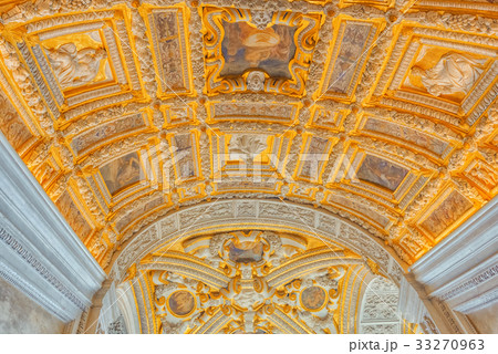 Beautiful places in Venice, a fabulous city. 33270963