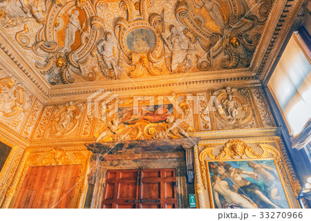 Beautiful places in Venice, a fabulous city. 33270966