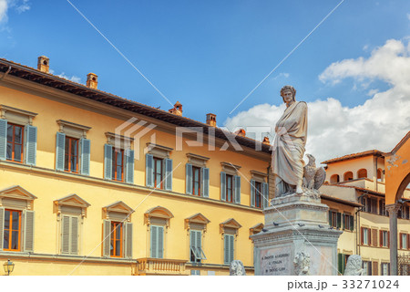 Monument to Dante Alighieri  33271024