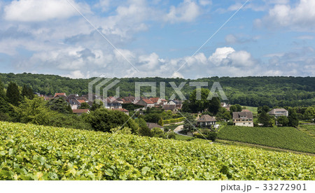 Hautvillers Champagne 33272901