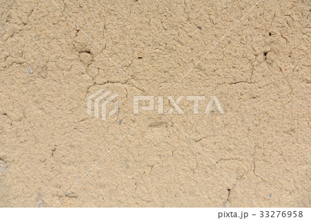 土壁〜つなぎにわらなどを入れた土を塗った壁 33276958