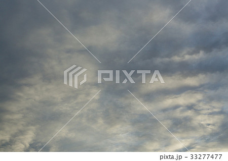 monsoon dramatic moody sky 33277477