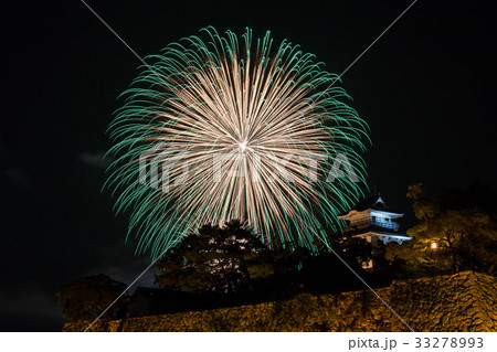 今治城と花火 今治城と花火 33278993