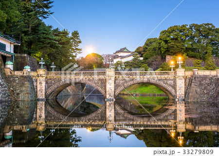 Imperial Palace Moat of Tokyo 33279809