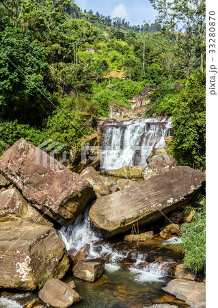 Devon waterfall in Nuwara Eliya, Sri Lanka. Devon waterfall in Nuwara Eliya, Sri Lanka. 33280870