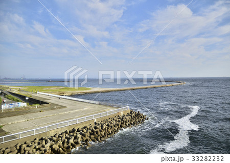 美浜大橋から臨む検見川浜　 33282232