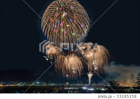 山梨　神明の花火大会　しだれ　比較明合成 33285158