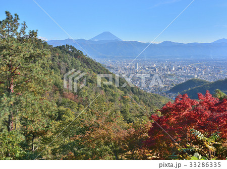 甲府市街地と富士山-778380 33286335