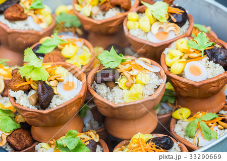 Thai style vegetarian fried steam rice 33290669