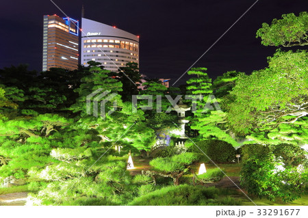 玉藻公園 披雲閣庭園とサンポート高松の夜景 玉藻公園 披雲閣庭園とサンポート高松の夜景 33291677