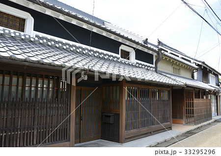 【奈良県】五條旧街道の古い町並み 【奈良県】五條旧街道の古い町並み 33295296