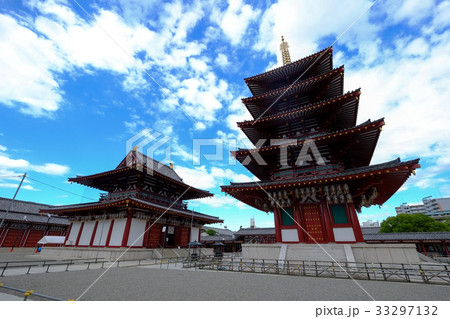 四天王寺金堂と五重塔 六道利救の塔(南西より) 四天王寺金堂と五重塔 六道利救の塔(南西より) 33297132