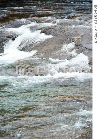 清らかな恵庭渓谷 33306408