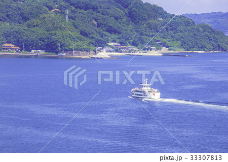 能古島と渡船（フラワーのこ） 33307813