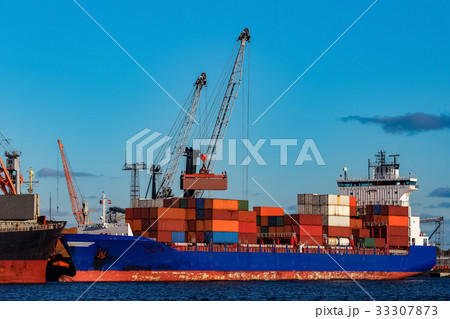 Blue container ship 33307873