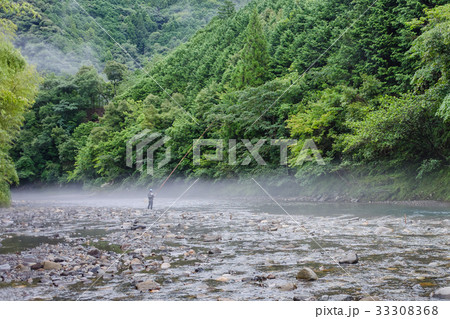 鮎釣り風景 33308368