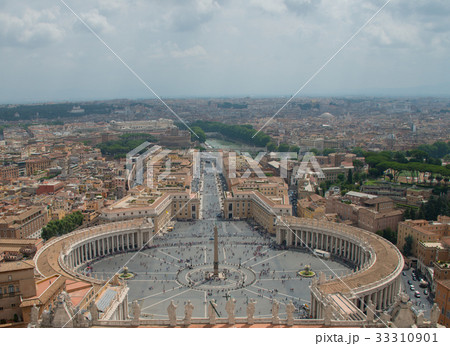 St. Peters Basilica 33310901