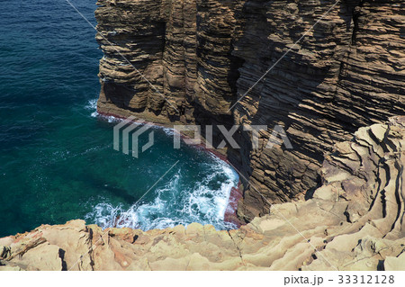 崖っぷち 崖っぷち 33312128