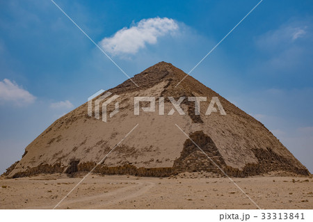 エジプト スネフェル王の屈折ピラミッド エジプト スネフェル王の屈折ピラミッド 33313841