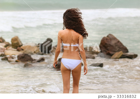 Beauty Girl Outdoor. Freedom concept Beauty Girl Outdoor. Freedom concept 33316832